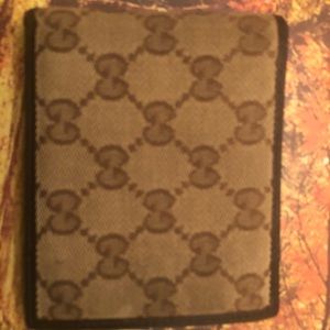Authentic Gucci wallet